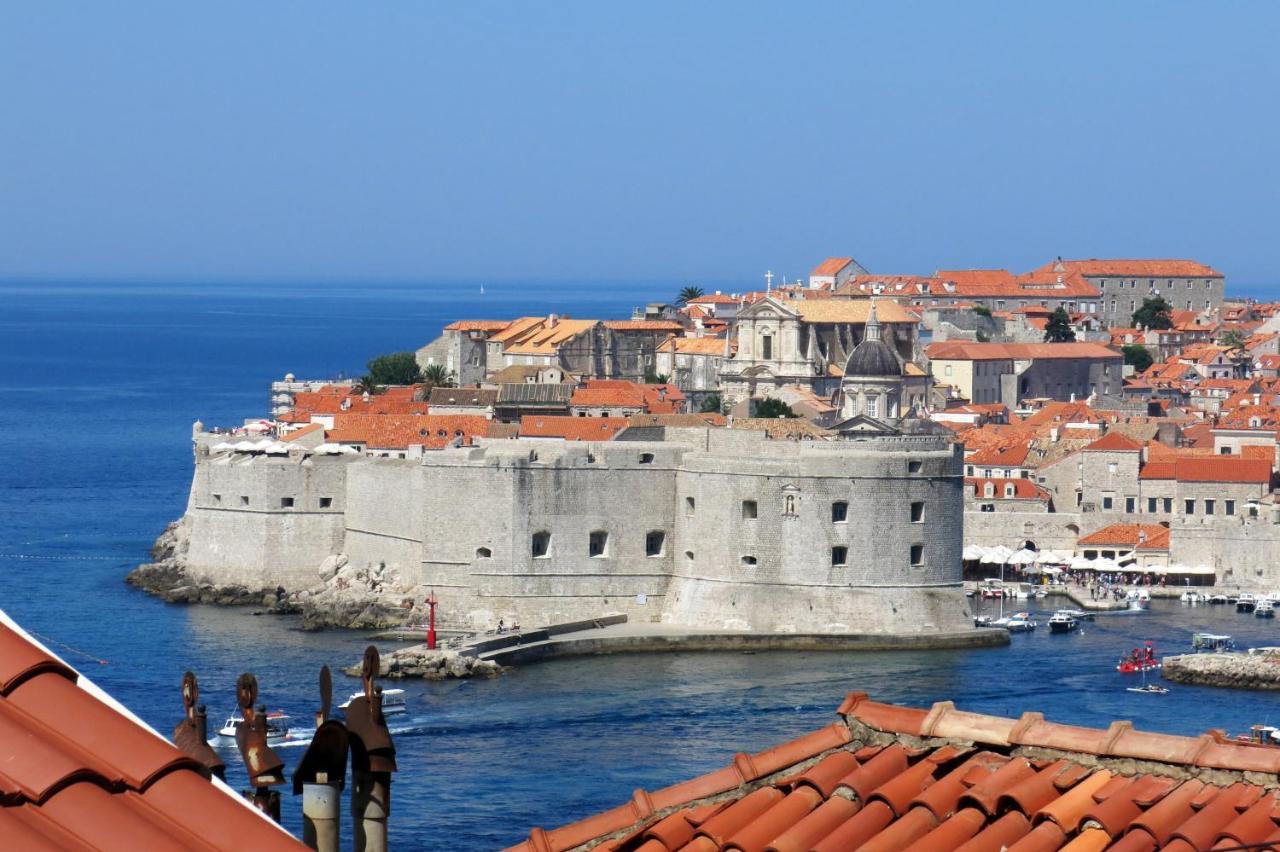 Sunset Over The Dubrovnik'S Old Town Kültér fotó